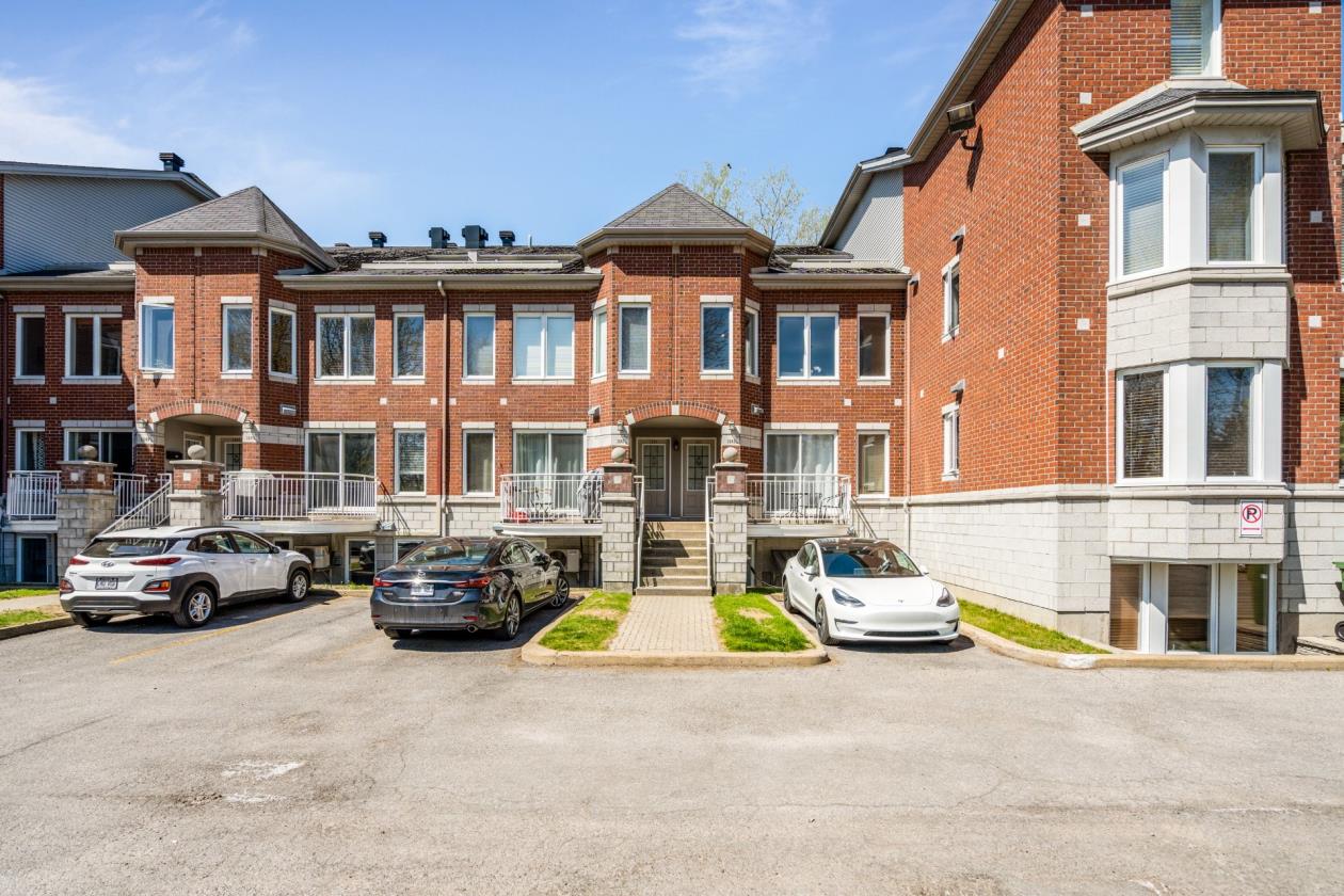 1597 Av. Cardinal, Dorval